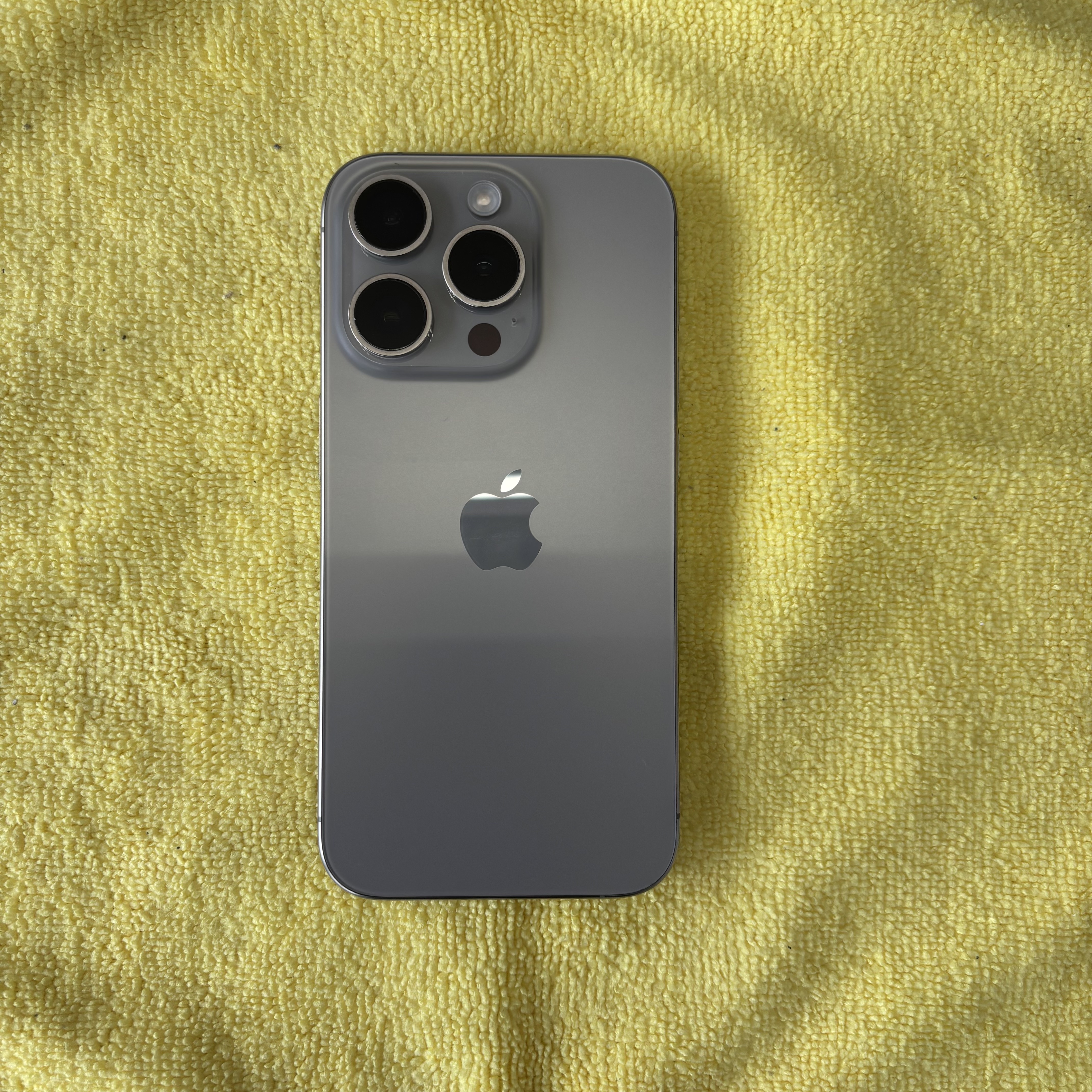 【iPhone 15Pro】買取 256GB | ナチュラルチタニウム　《那覇店》