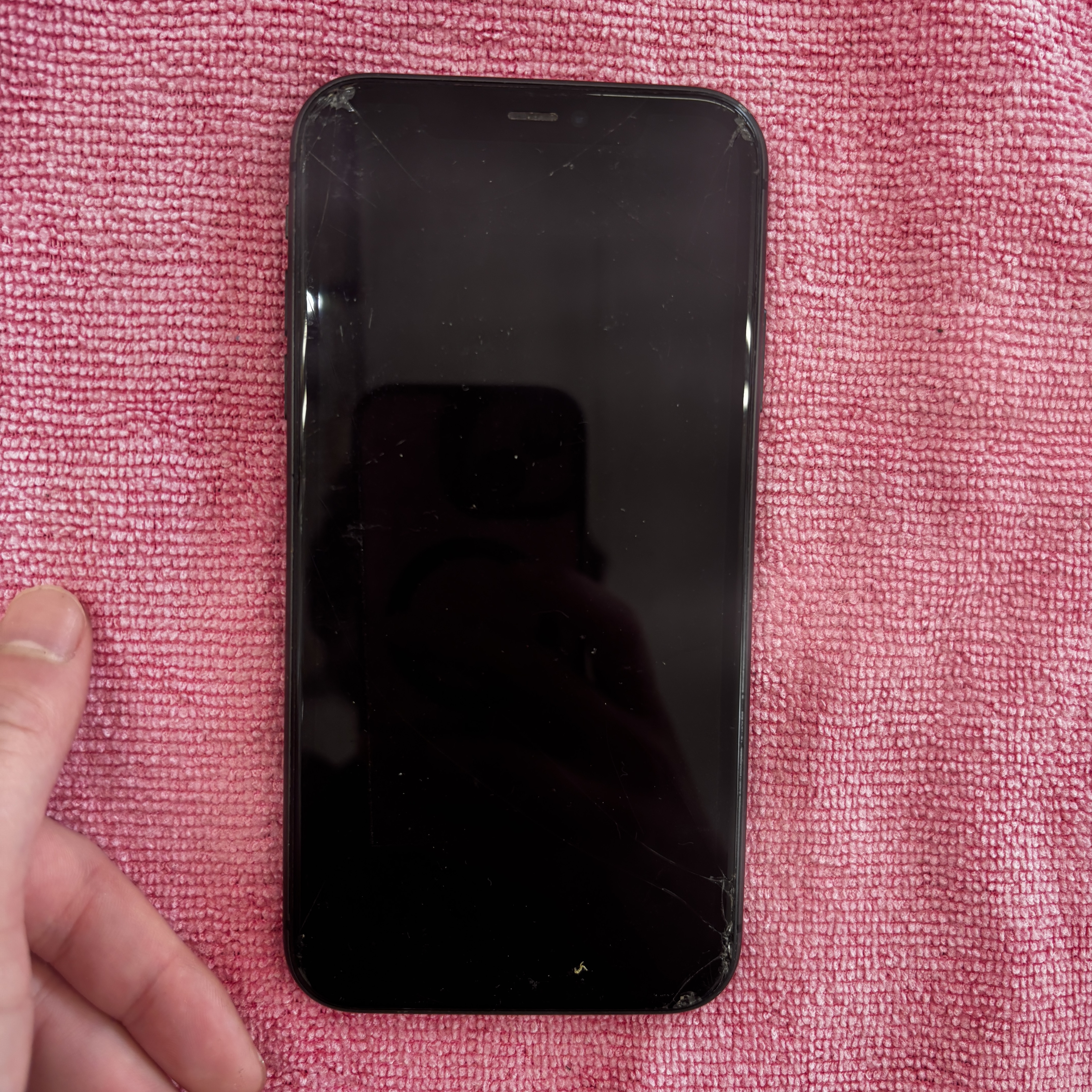【iPhone11】買取 64GB｜ブラック 《那覇店》