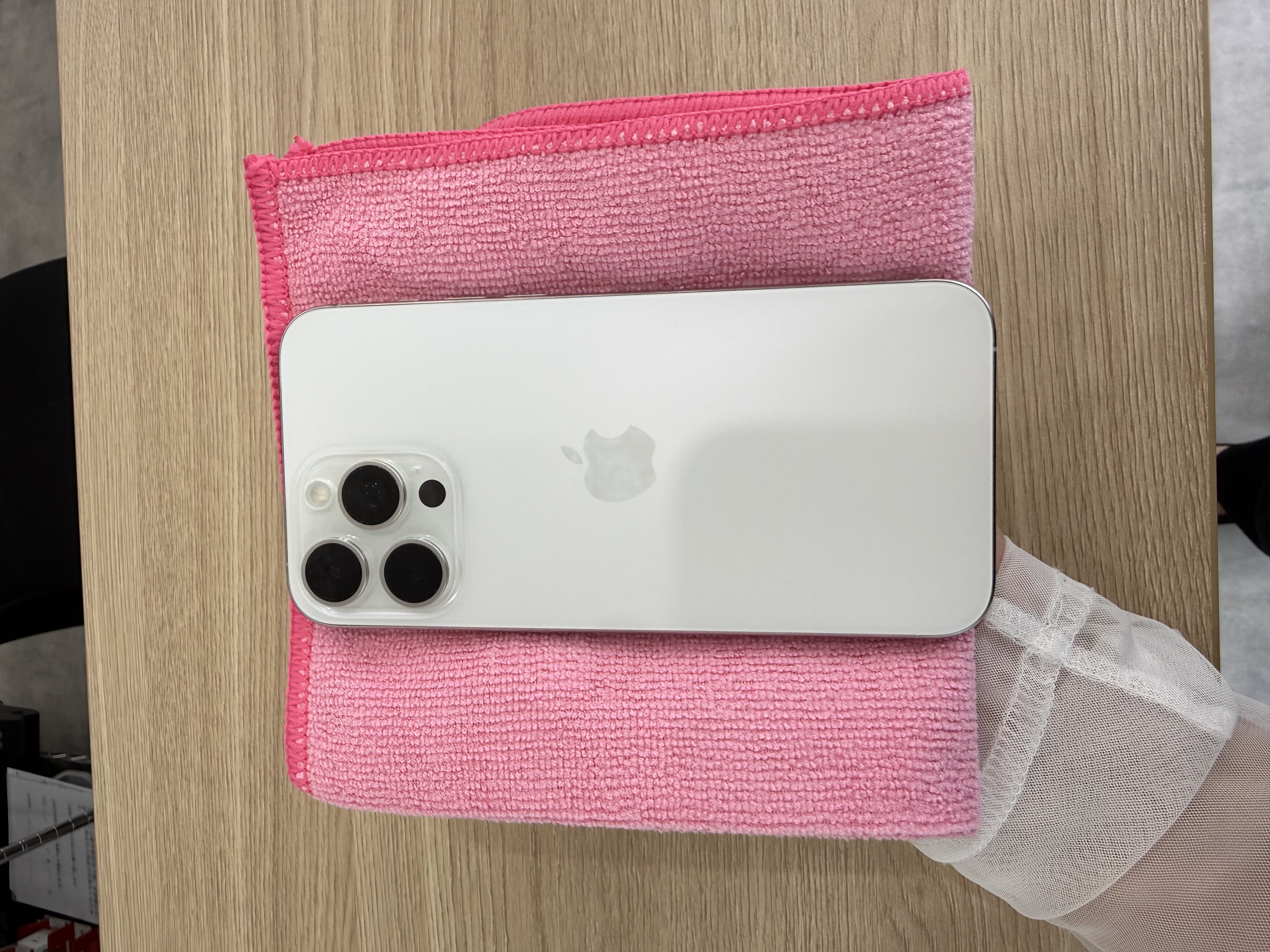iPhone15ProMaxの買取実績｜那覇・首里城・新品同様