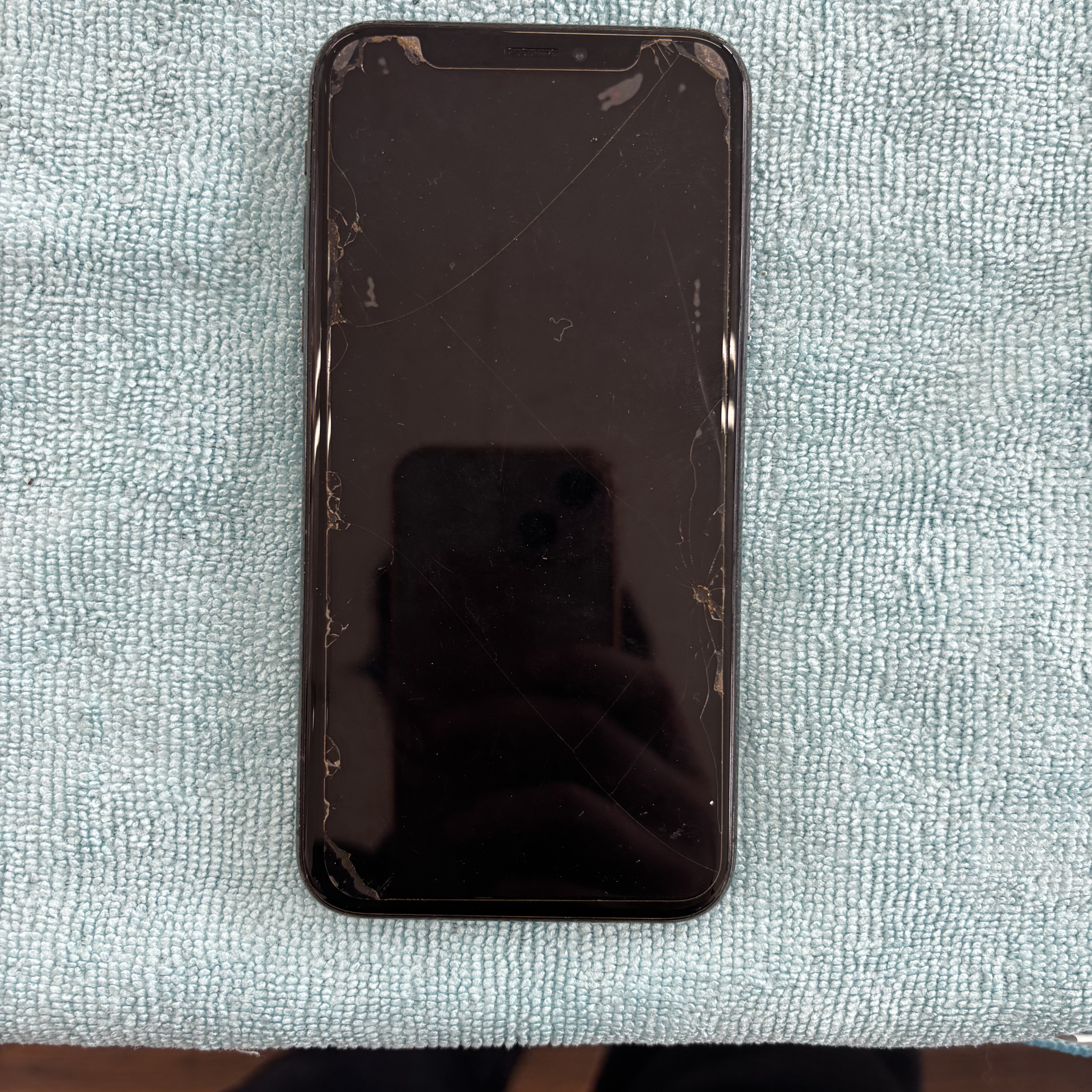 【iPhoneXS】買取 64GB｜スペースグレイ 《那覇店》
