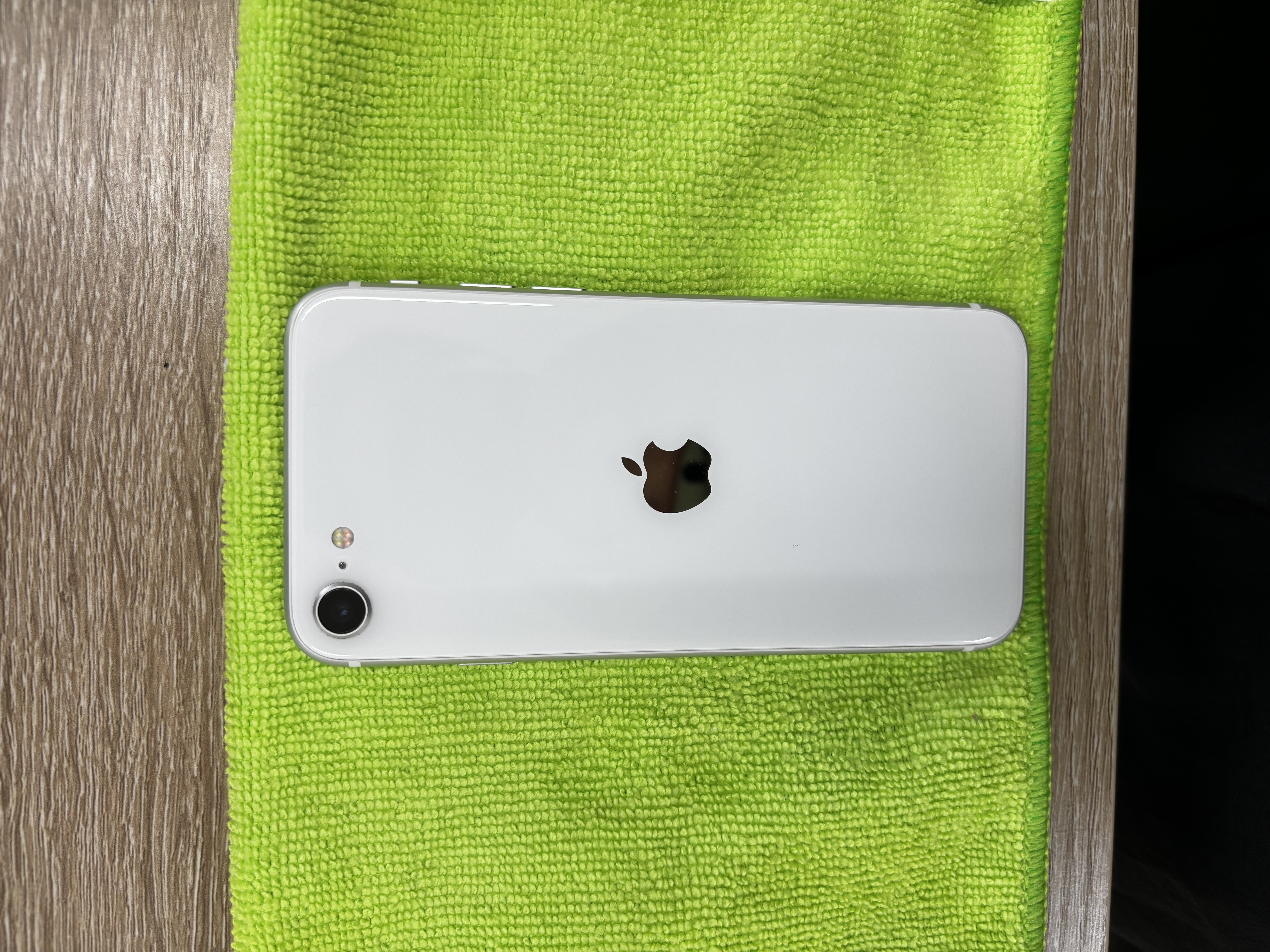 【iPhone SE2】買取 128GB | ホワイト　《浦添店》