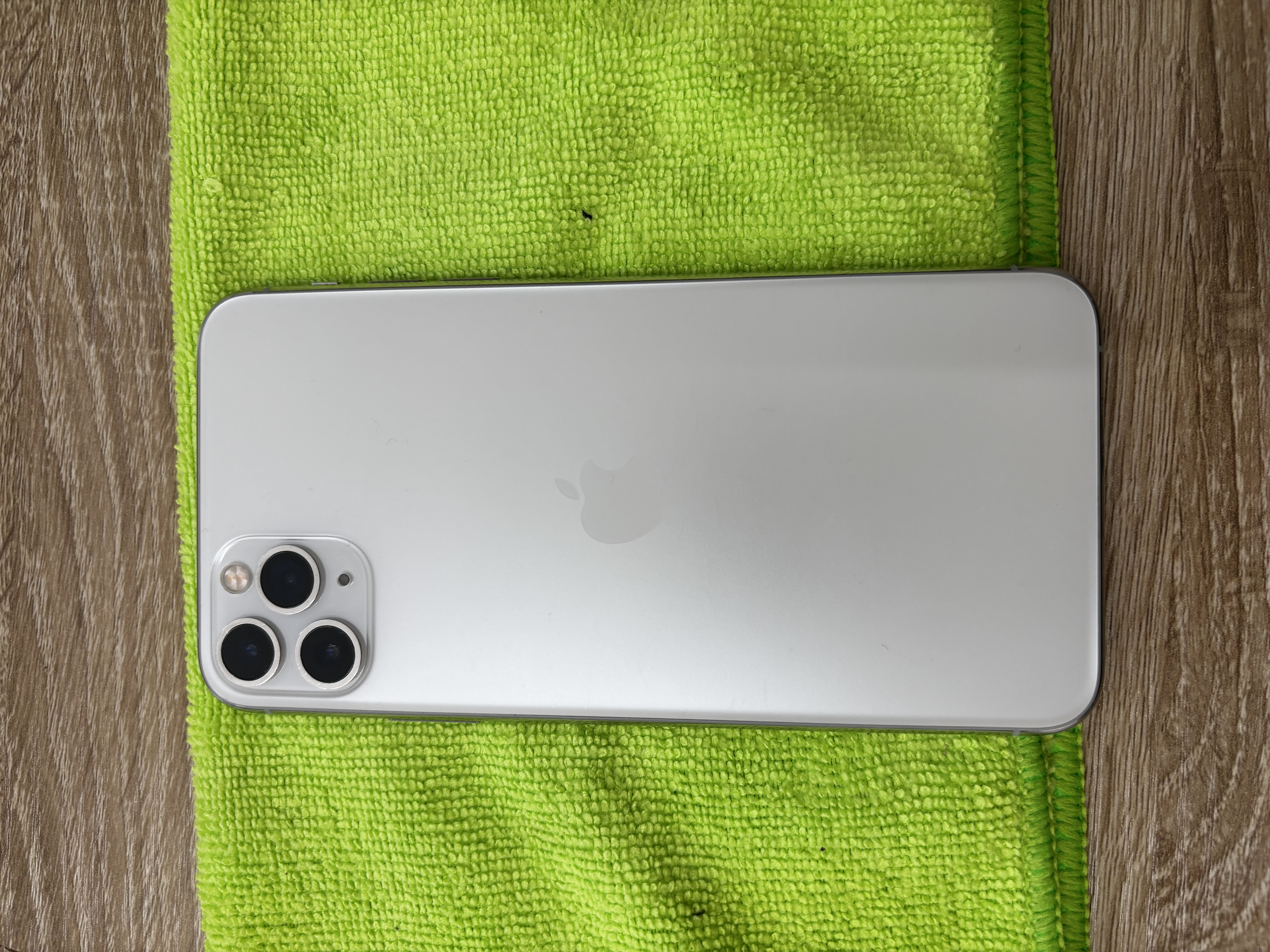 【iPhone11ProMax】買取 256GB | ホワイト　《浦添店》