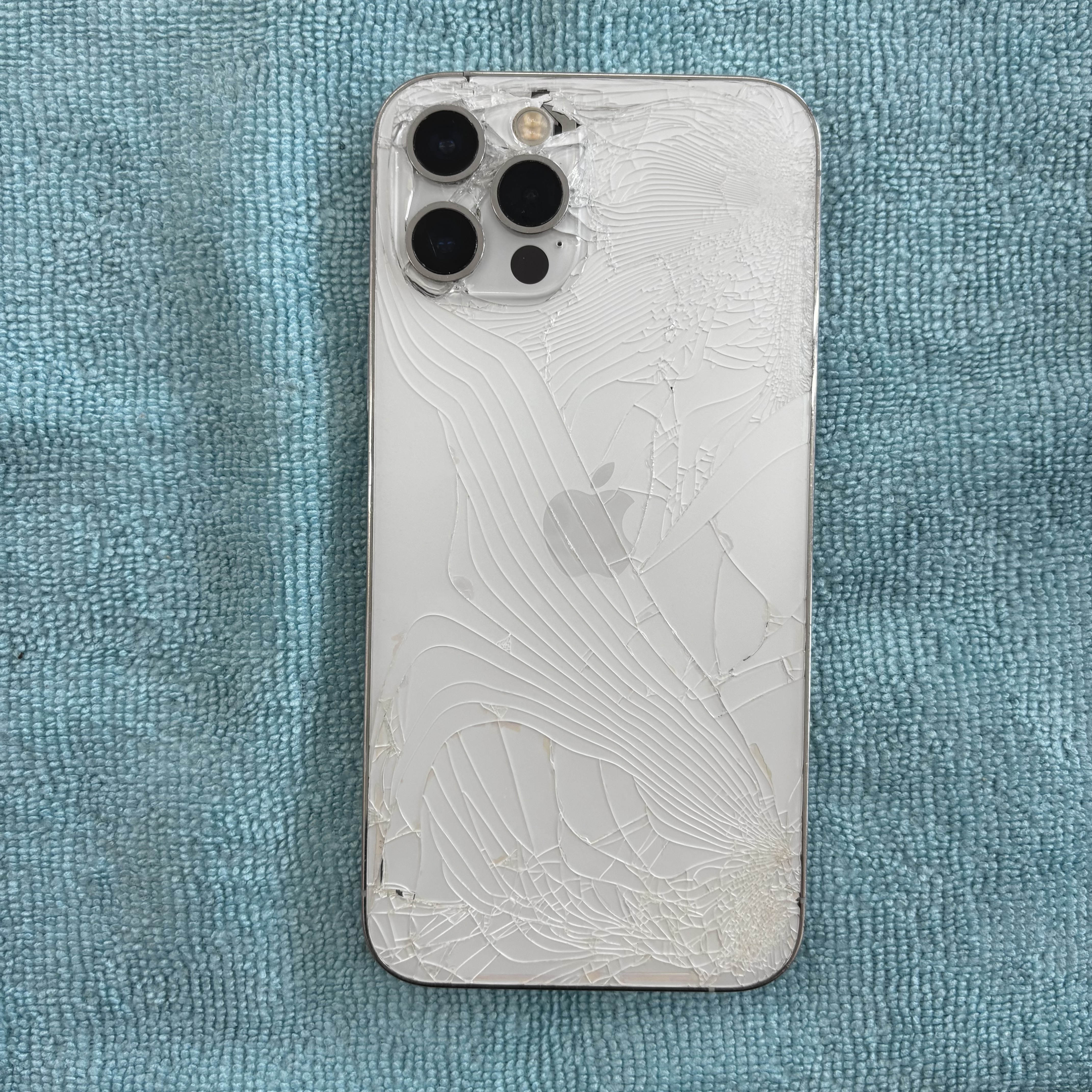 【iPhone12Pro】買取 128GB｜シルバー 《那覇店》