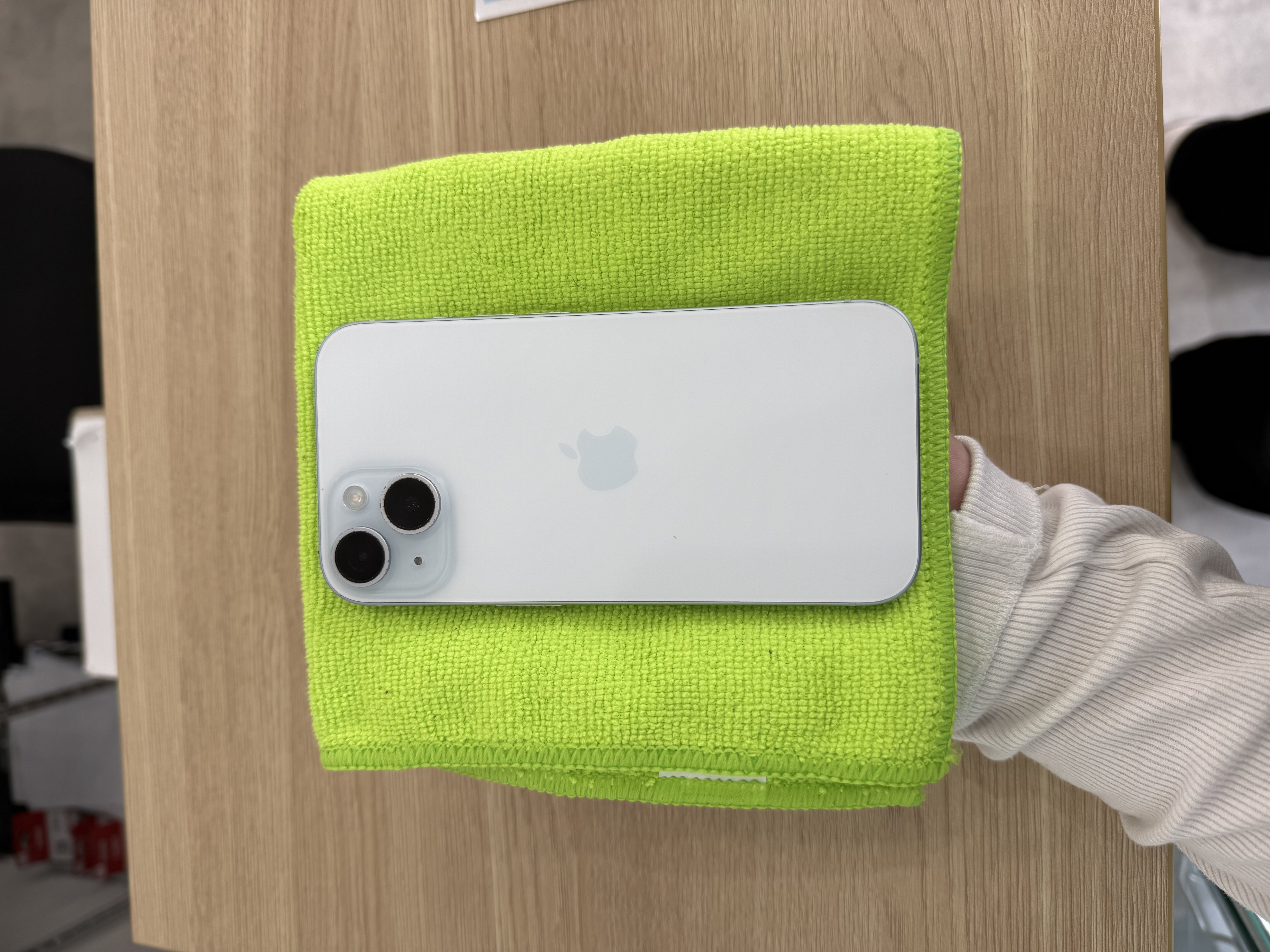 iPhone15256GBを那覇で買取｜おもろまち