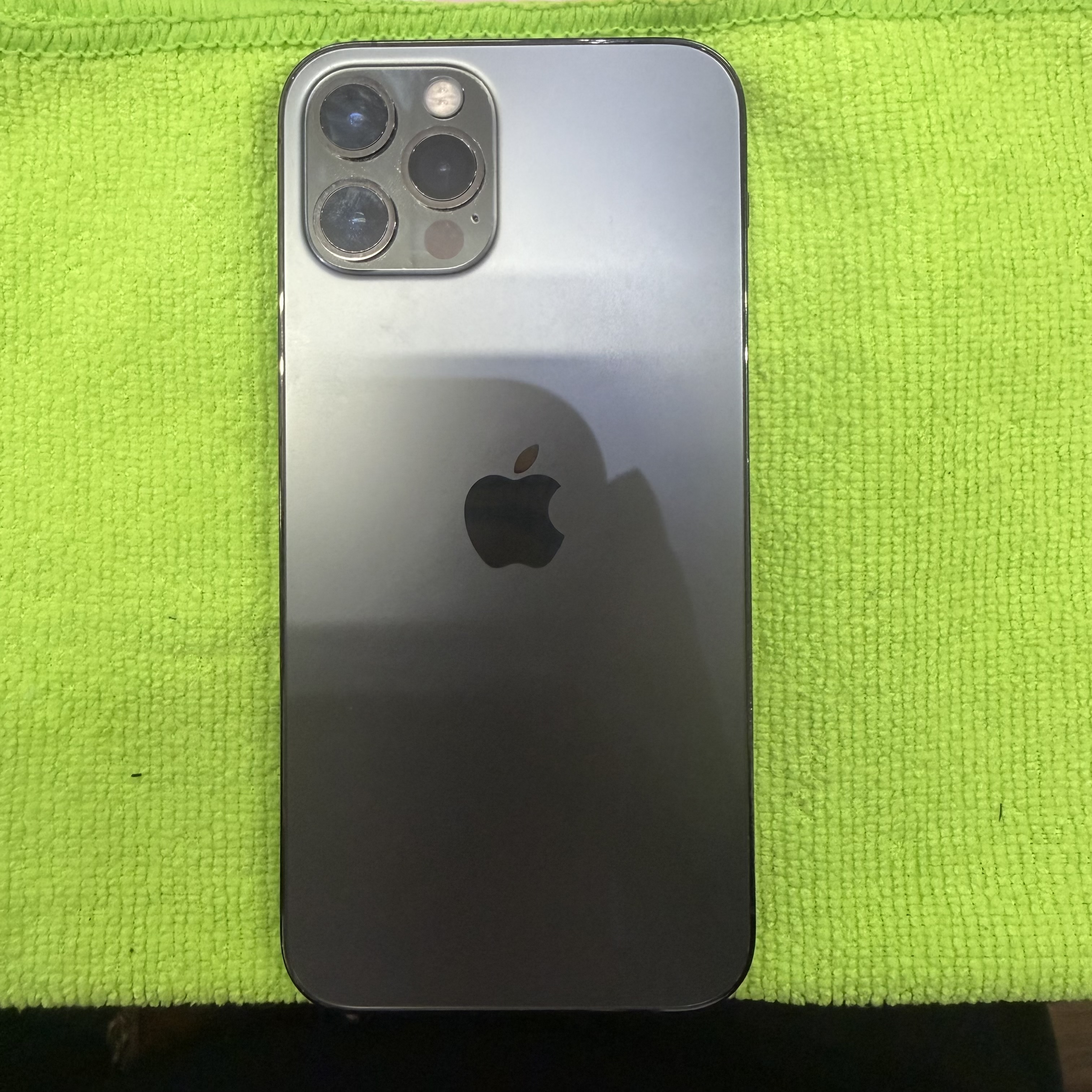 【iPhone12Pro】買取 128GB | グラファイト　《那覇店》