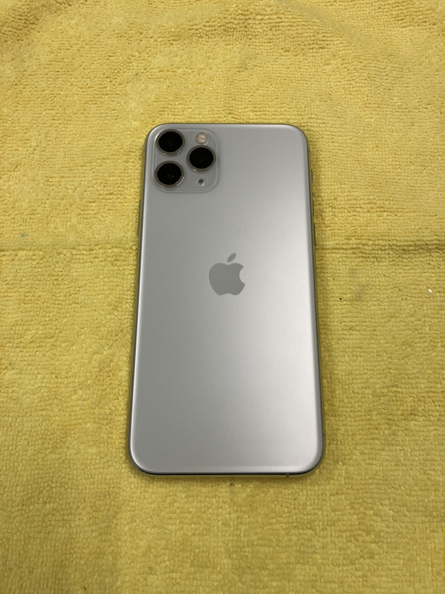 【iPhone11Pro】買取 256GB | シルバー 《浦添店》