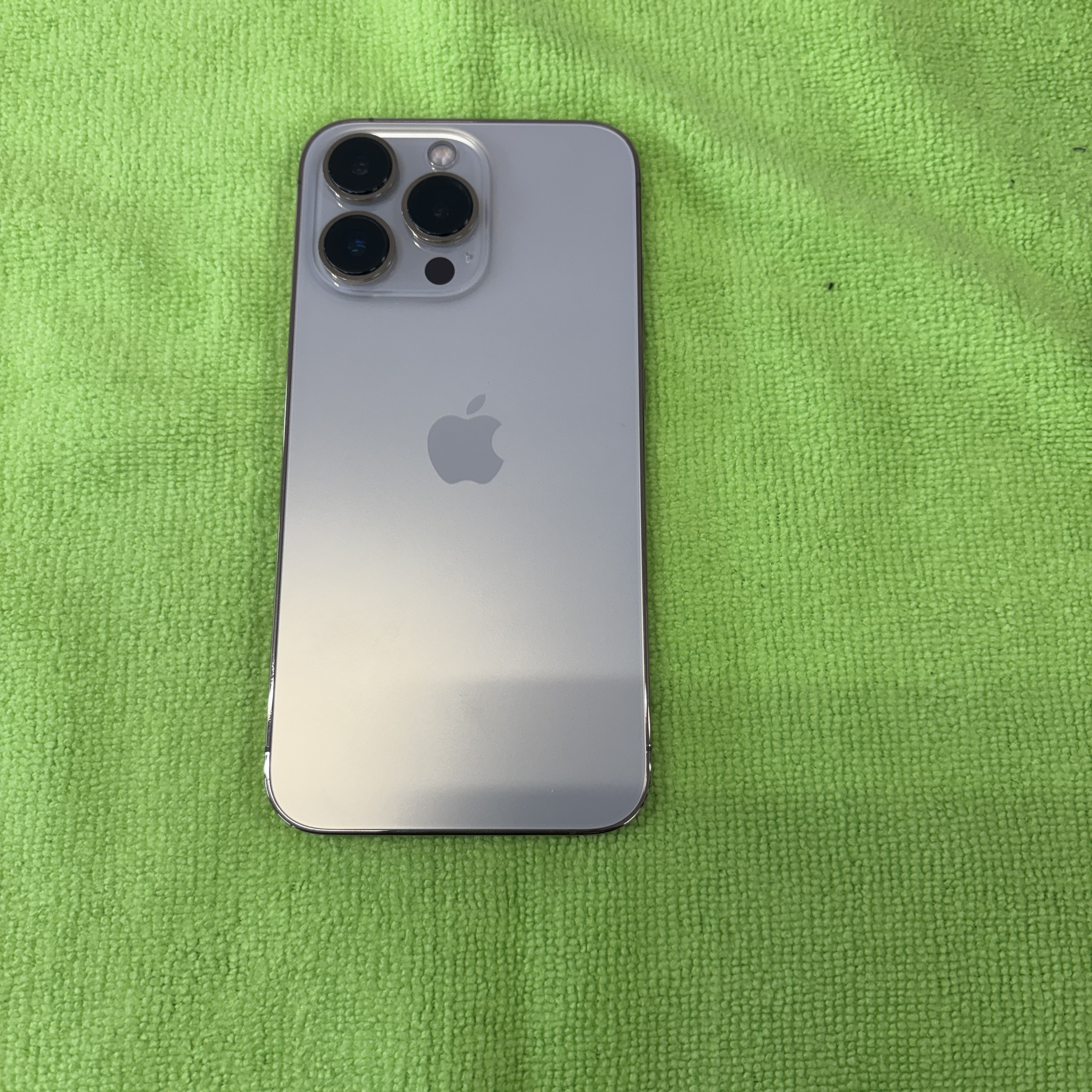 【iPhone13Pro】買取 256GB | ゴールド　《那覇店》