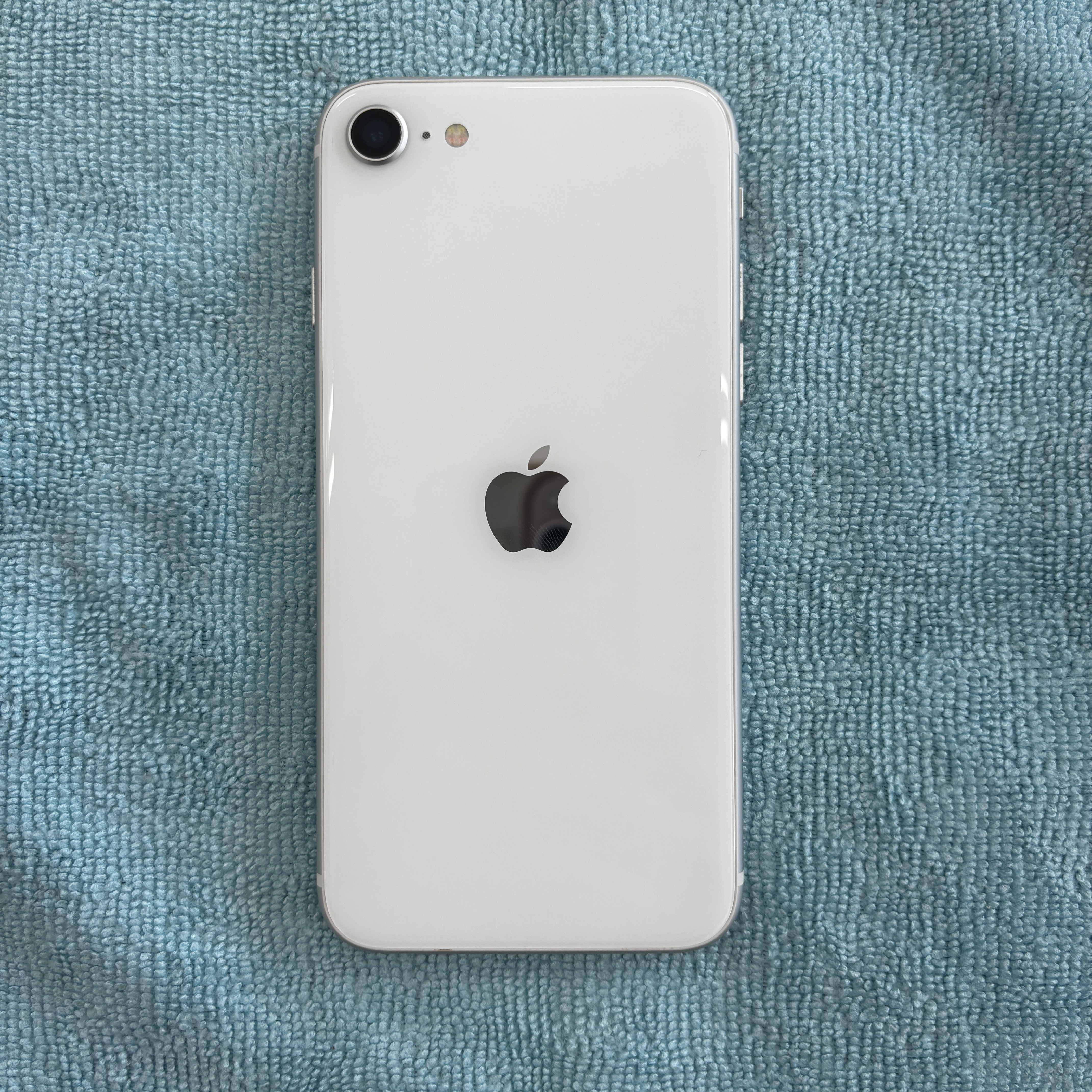 【iPhoneSE3】買取 64GB|スターライト 《那覇店》