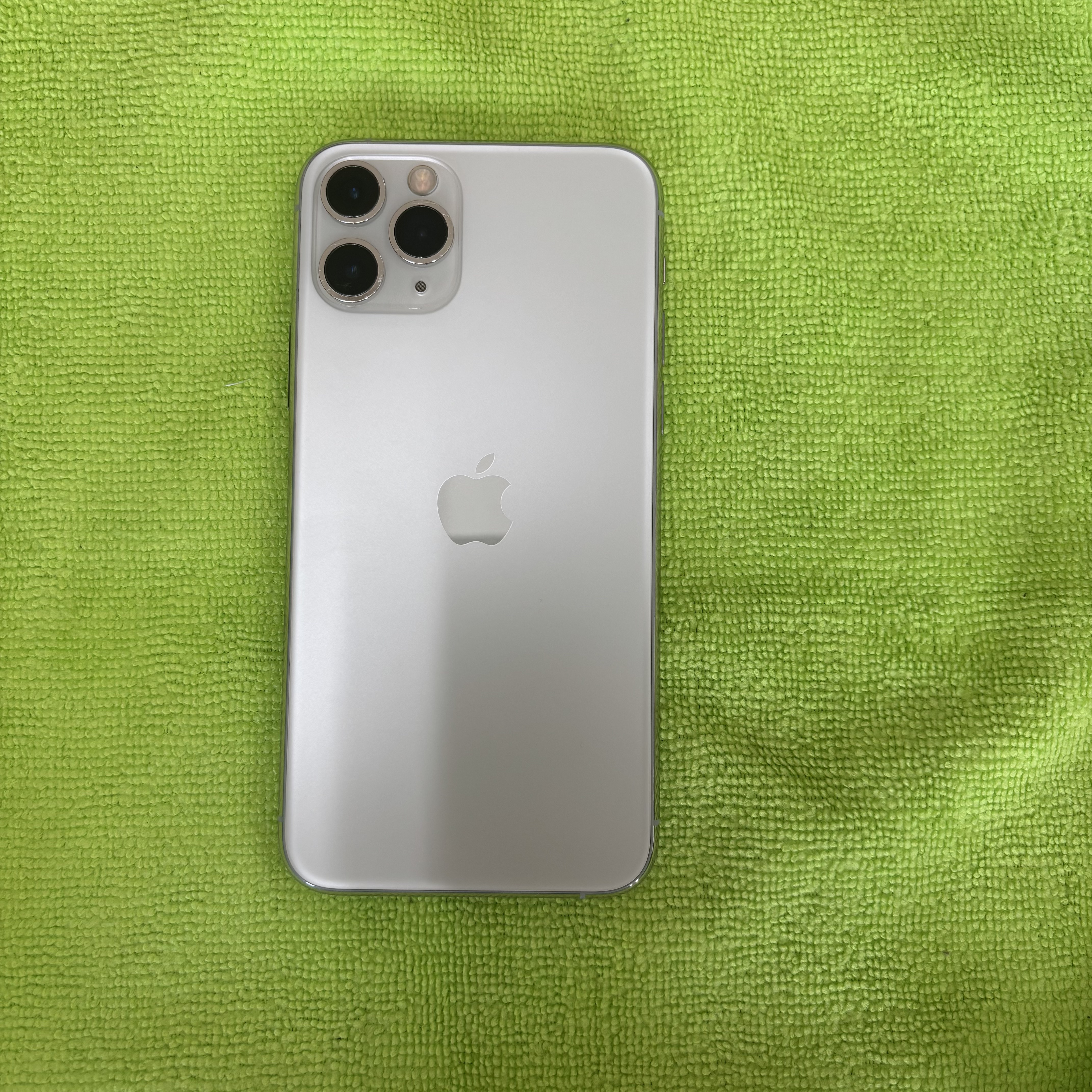 【iPhone11Pro】買取 256GB | ホワイト　《浦添店》