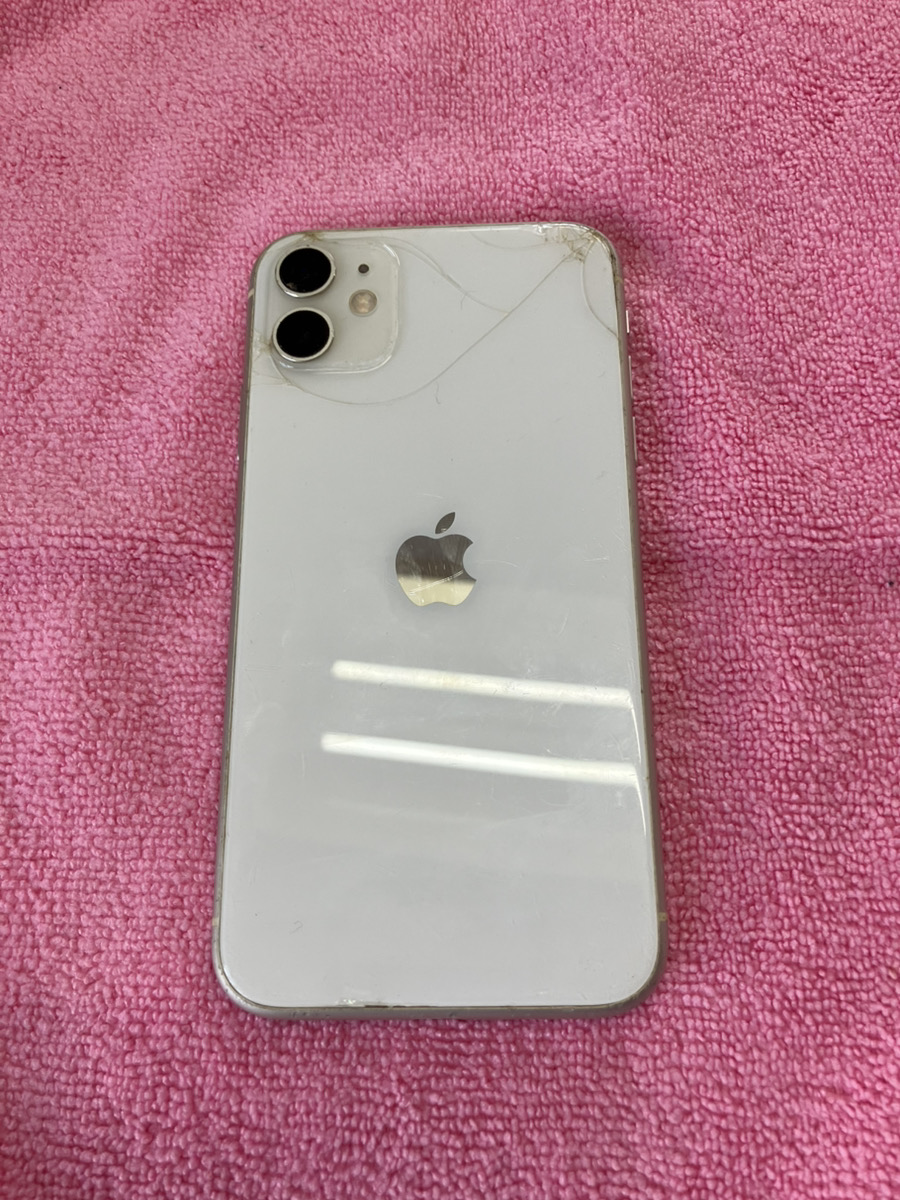 【iPhone11】買取64GB | ホワイト《石垣店》