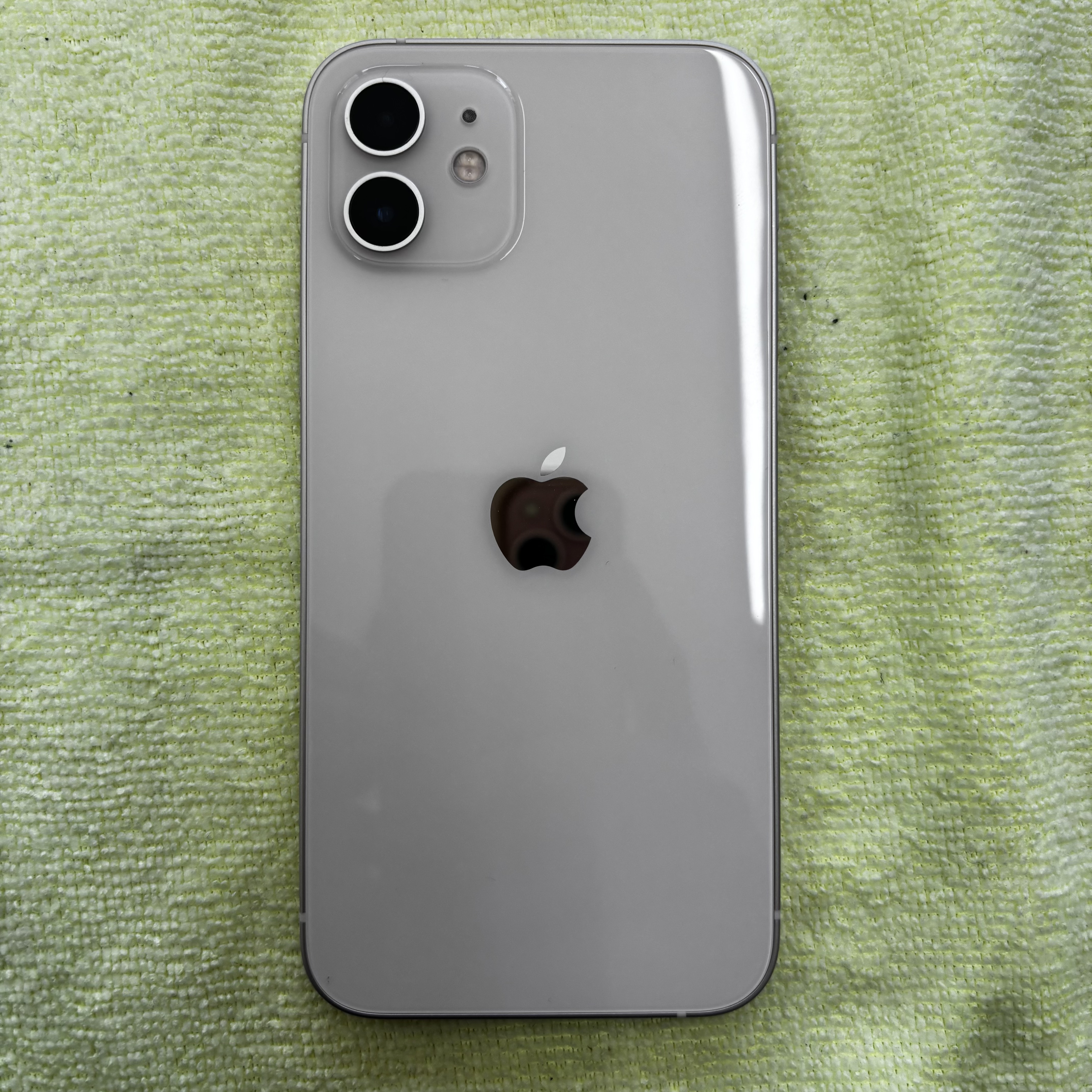 【iPhone12】買取 64GB | ホワイト 《浦添店》