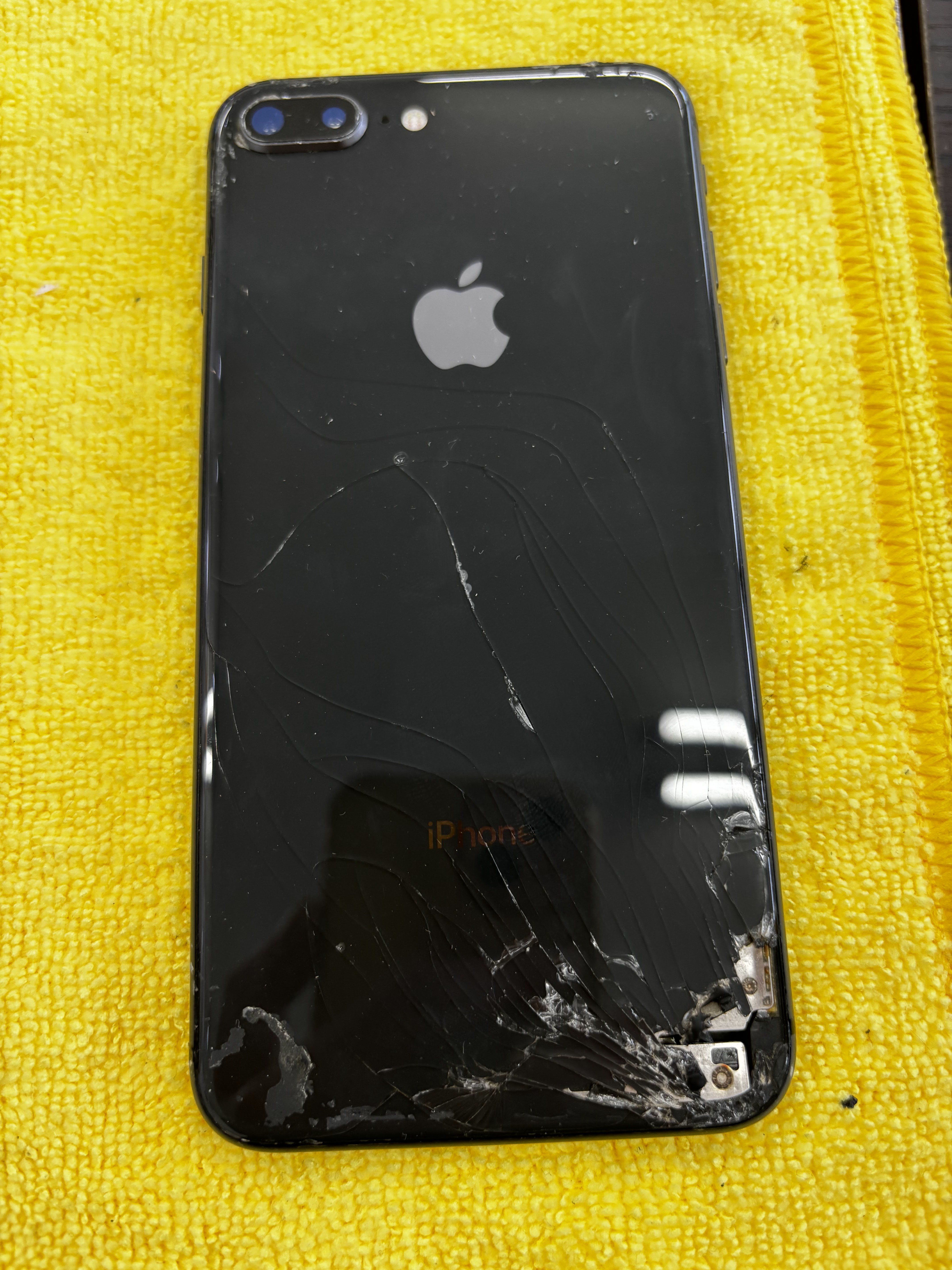 【iPhone8Plus】買取 64GB|スペースグレイ【那覇店】