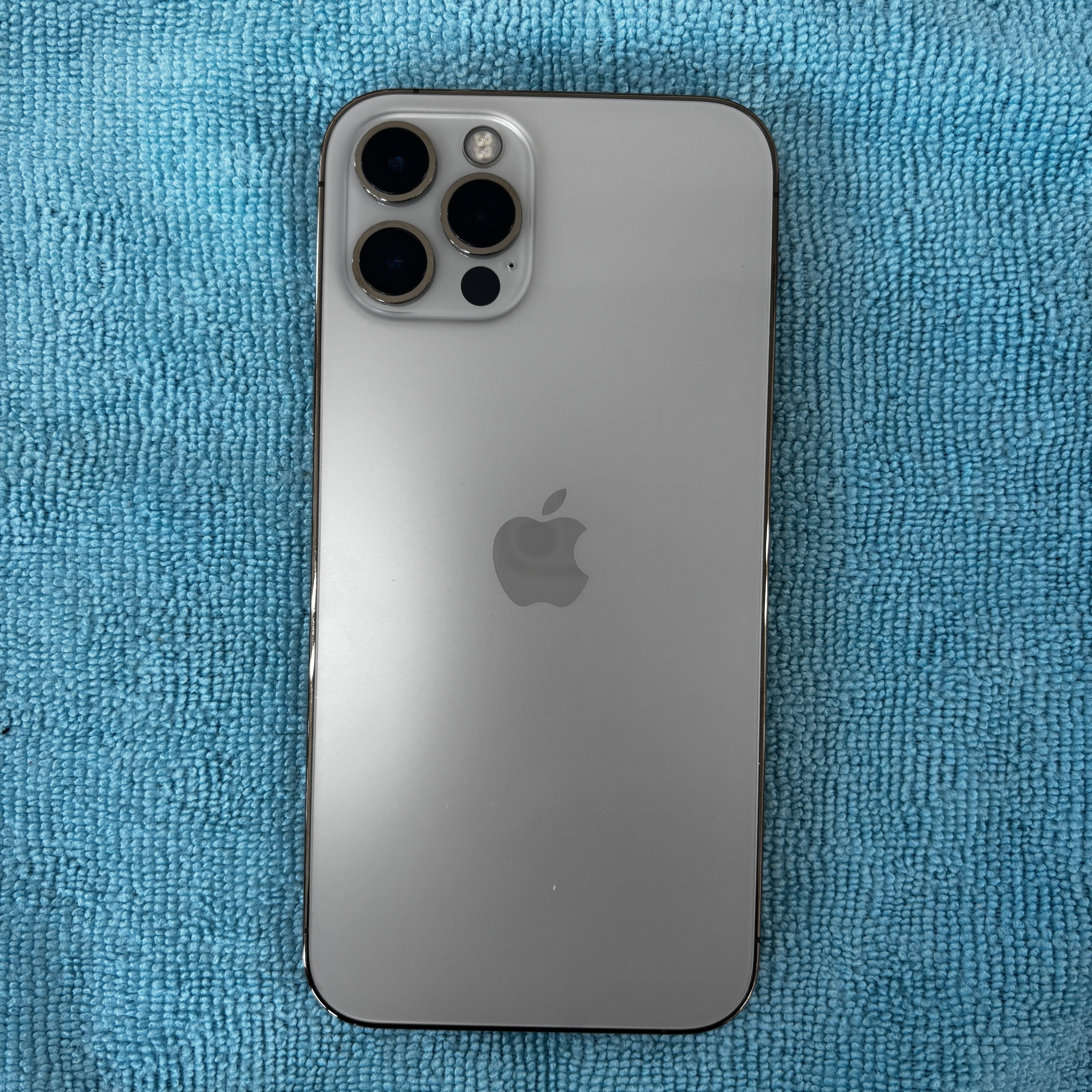 【iPhone12Pro】買取 512GB｜シルバー 《那覇店》