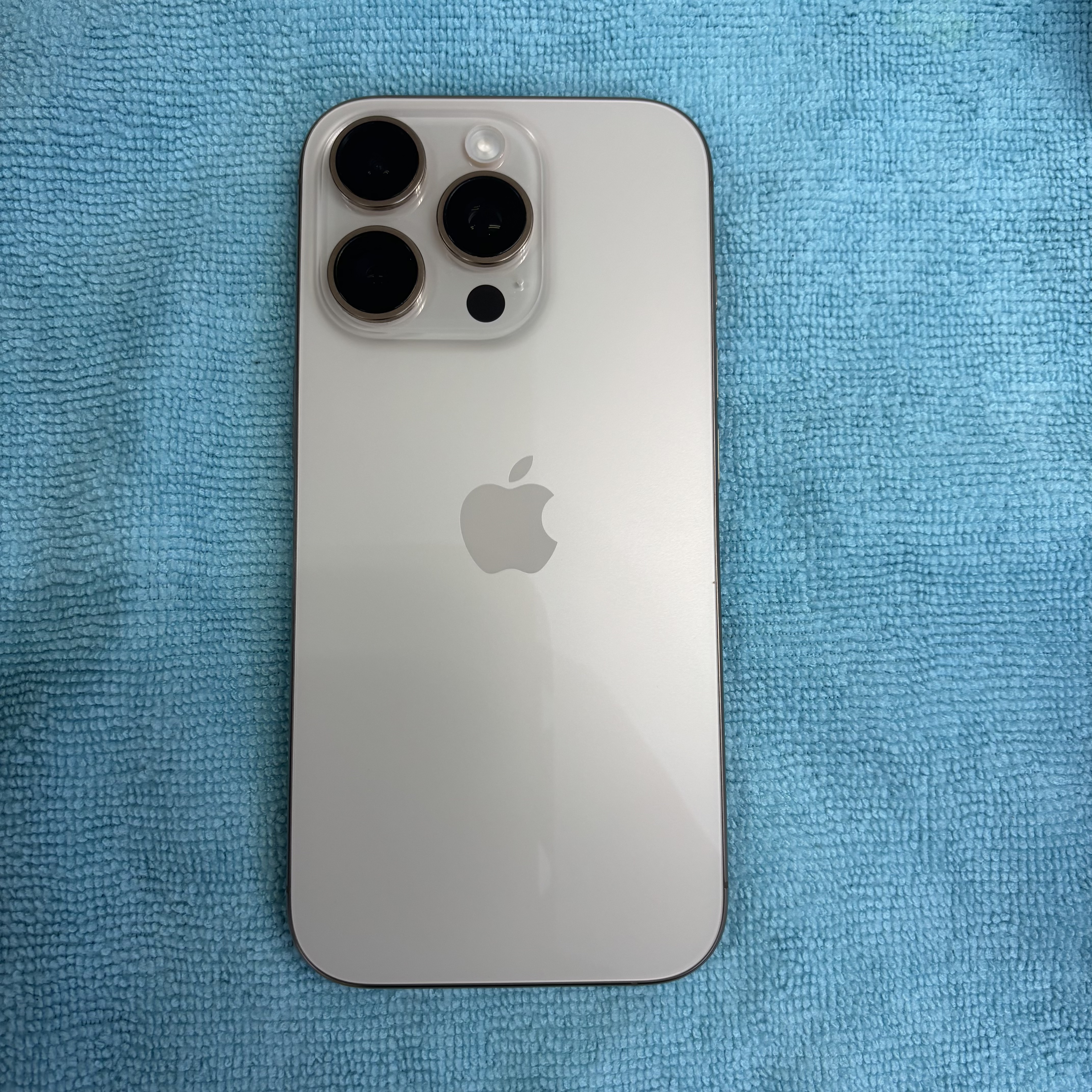 【iPhone 16Pro】買取 128GB | デザート 《那覇店》