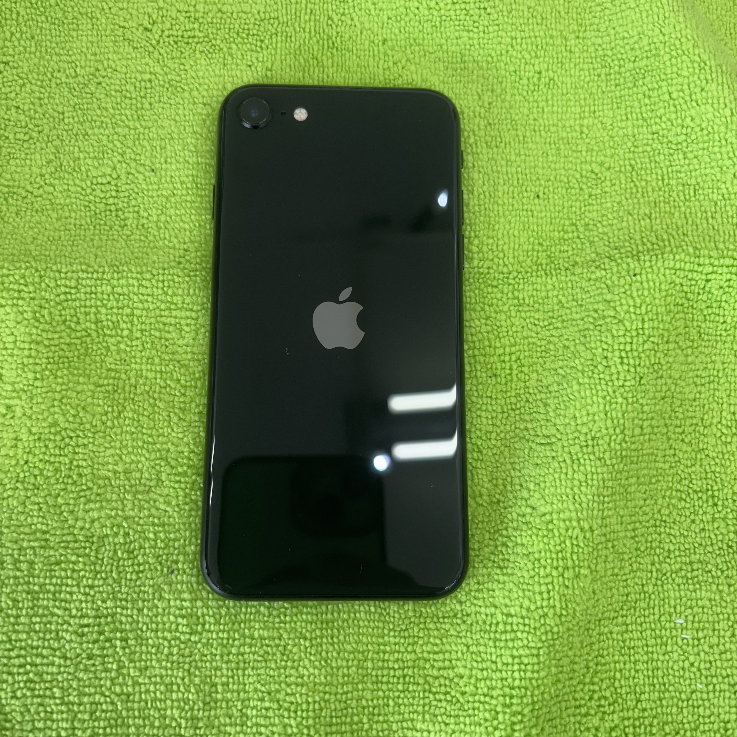 【iPhone SE2】買取 128GB | ブラック　《那覇店》