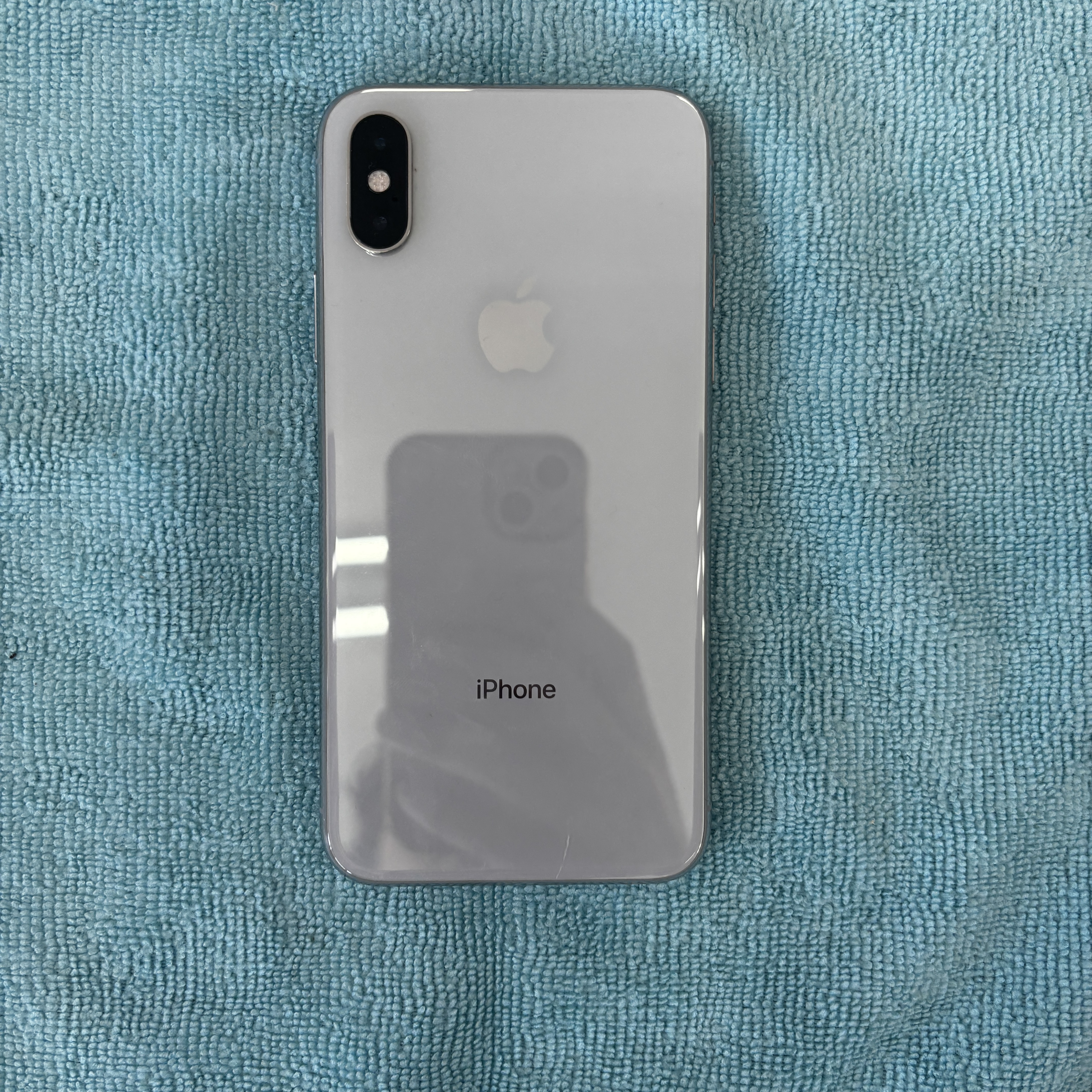 【iPhoneXS】買取 64GB｜シルバー 《那覇店》