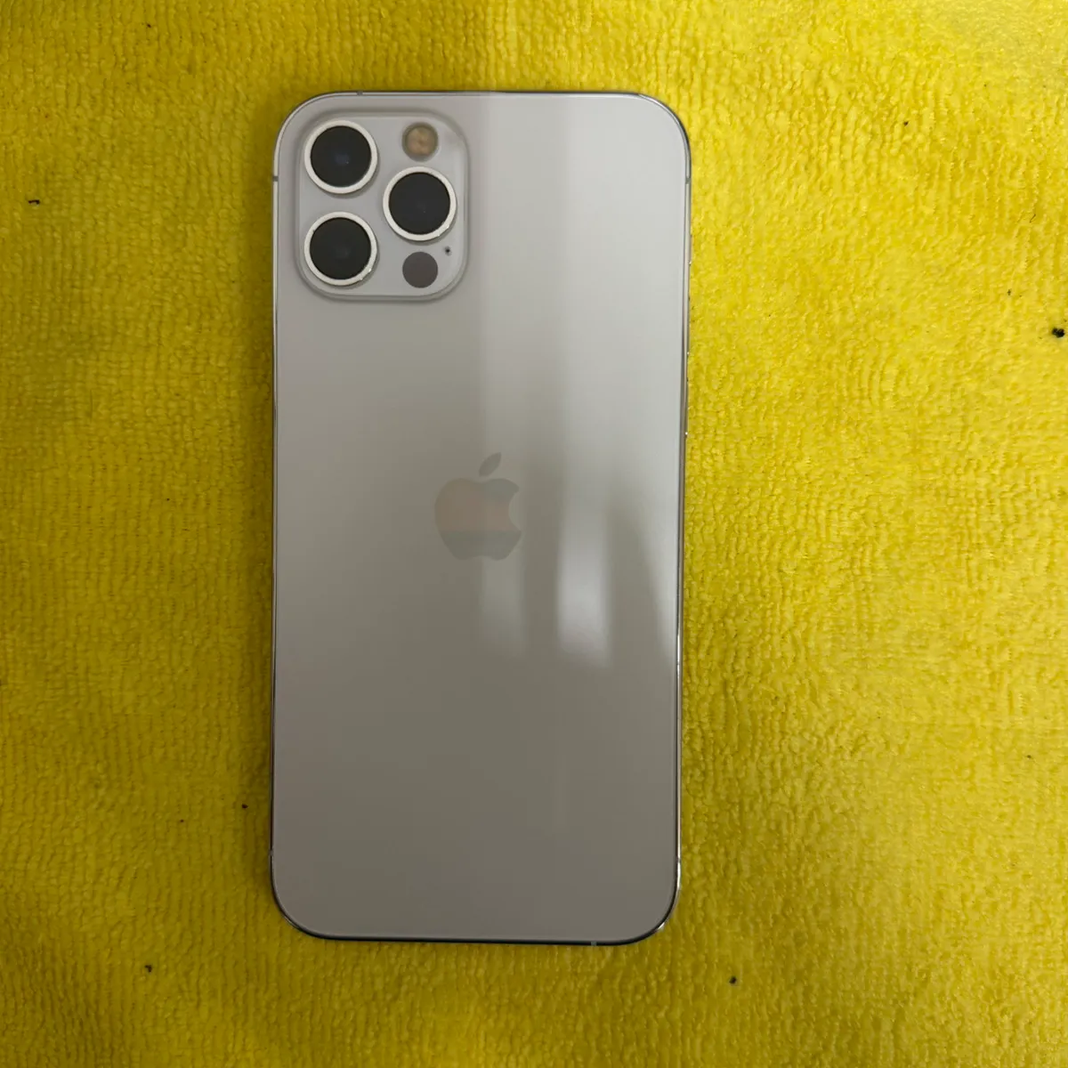 【iPhone12Pro】買取 128GB | シルバー　《那覇店》