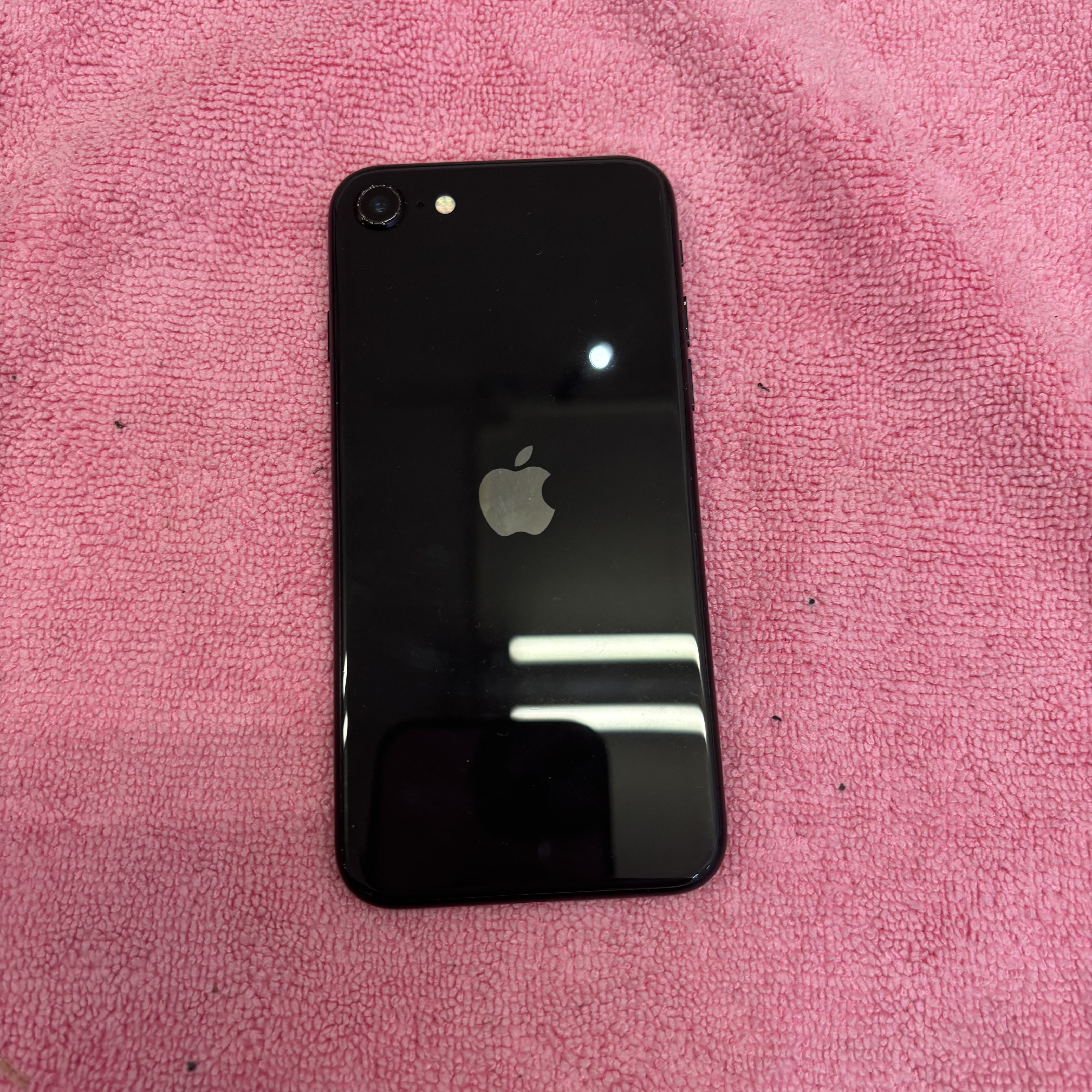 【iPhone SE2】買取 64GB | ブラック　《那覇店》