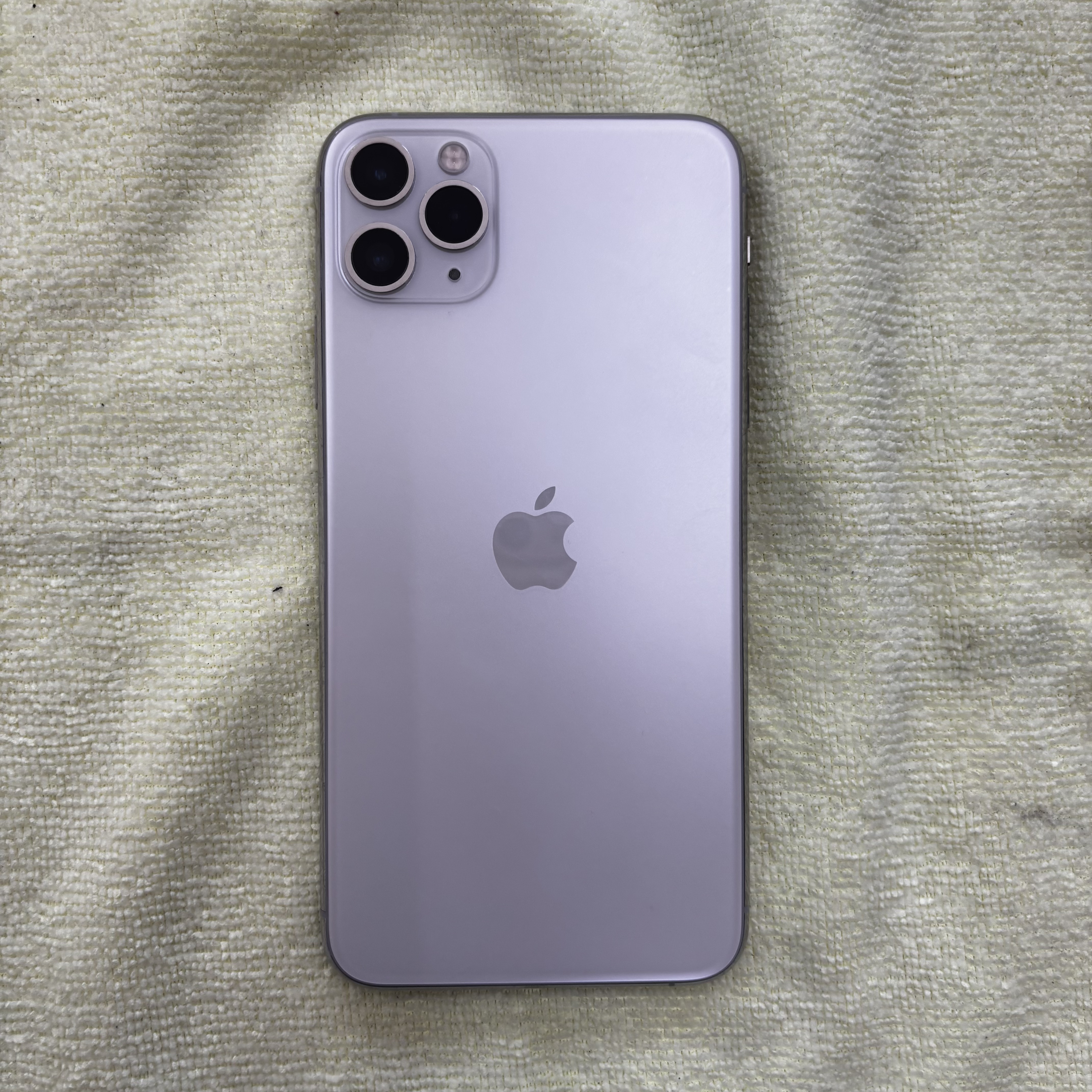 【iPhone11ProMax】買取 256GB | シルバー 《浦添店》