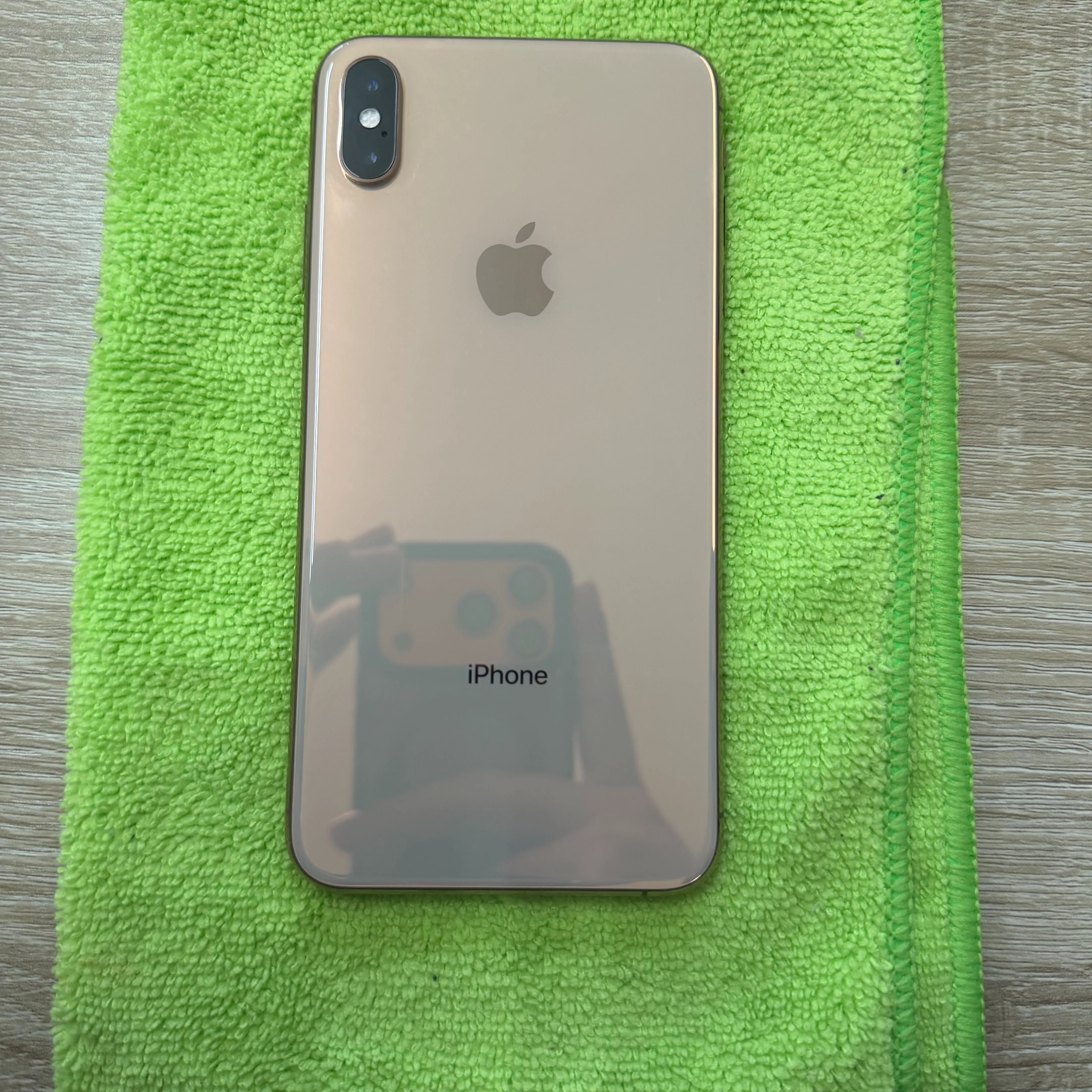 【iPhoneXsMax】買取 256GB | ゴールド　《浦添店》