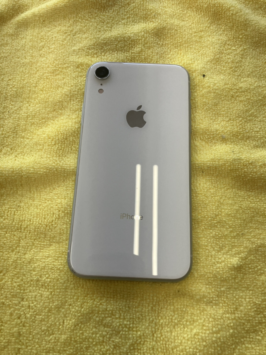 【iPhoneXR】買取 64GB | ホワイト 《那覇店》