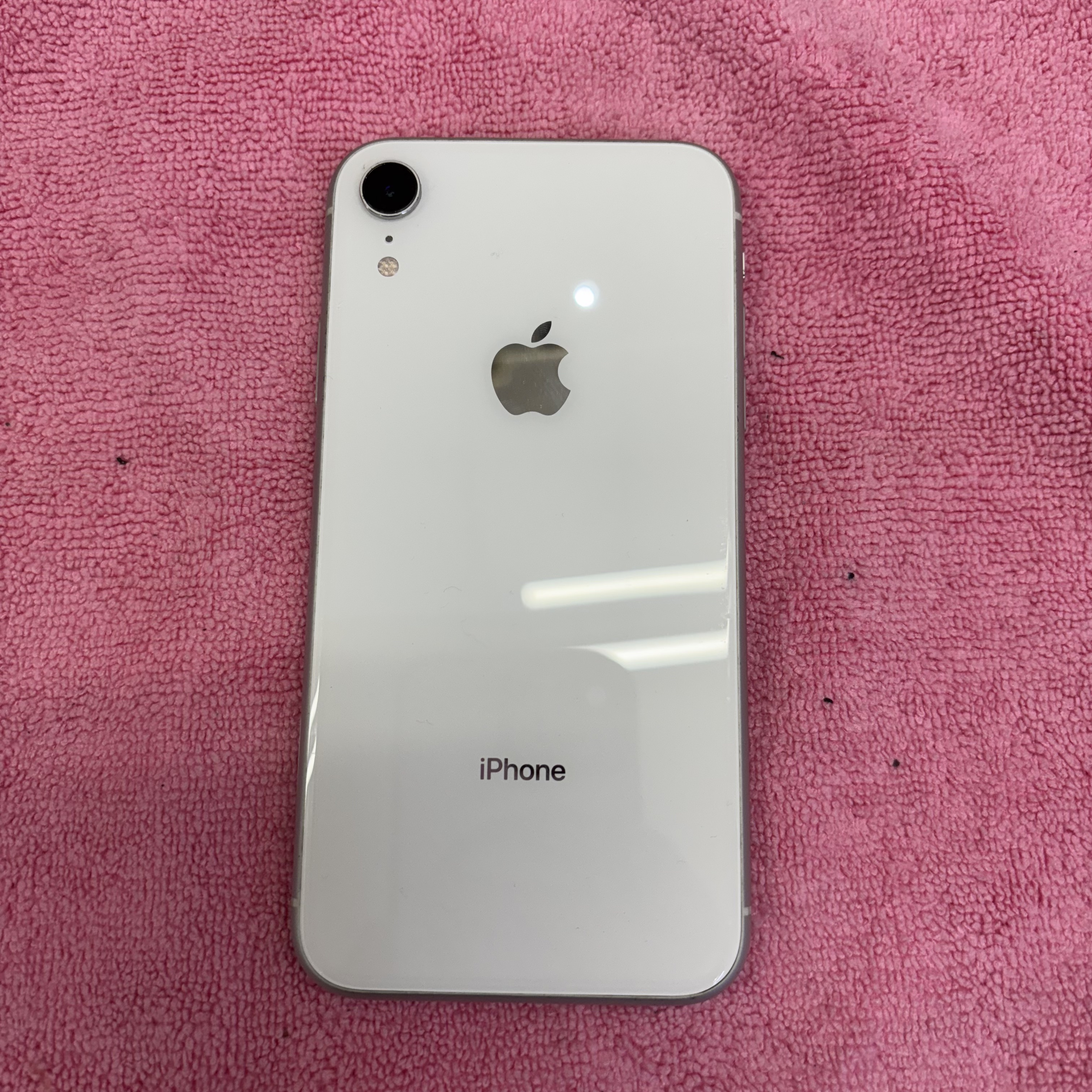 【iPhone XR】買取 64GB | ホワイト 《那覇店》